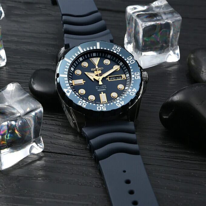 Automatisch waterbestendig herenhorloge met blauwe wijzerplaat