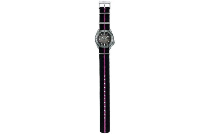 Naruto-serie Limited Crossover mechanisch horloge Zwart