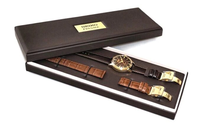 Presage Suit Mechanisch Bruin