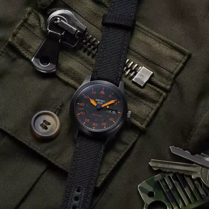 SRPH33 5 Sports Field-serie