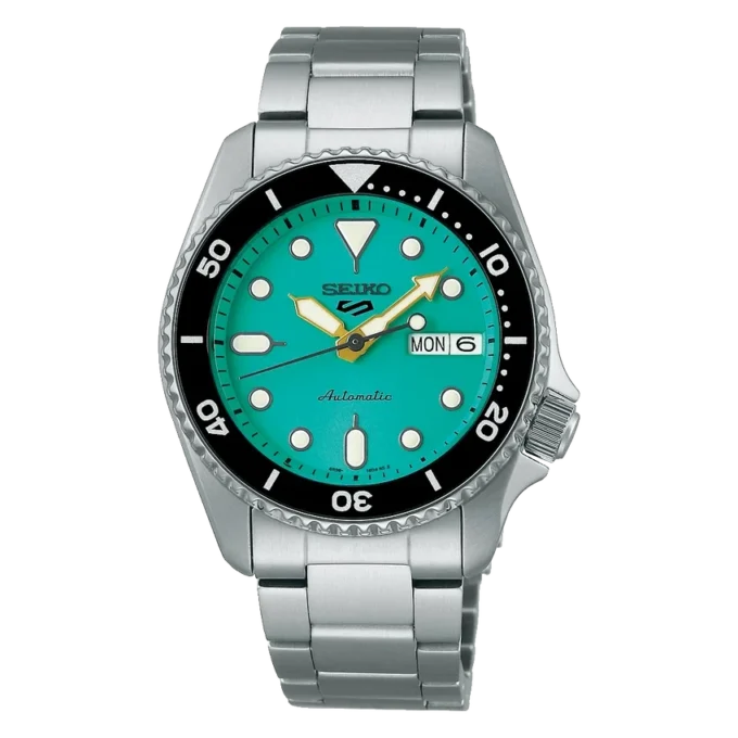 SRPK33 5 Sports SKX-serie